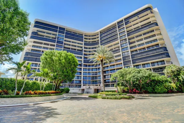 4740 S Ocean Boulevard 702, Highland Beach, FL 33487