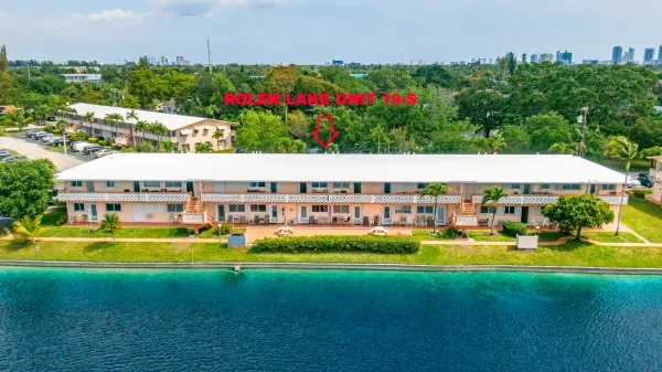 900 SW 10th Terrace S-19, Hallandale Beach, FL 33009