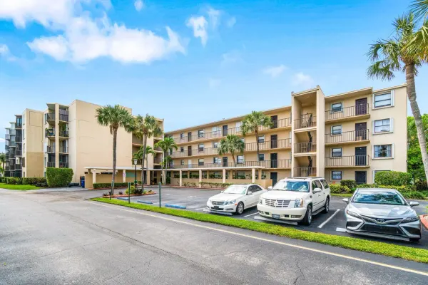 890 N Federal Highway 311, Lantana, FL 33460