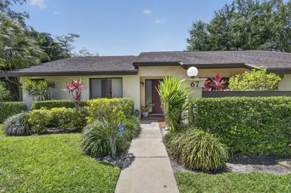 67 Macadamia Court, Royal Palm Beach, FL 33411
