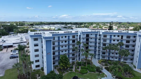 4640 W Lucerne Lakes Blvd W W 404, Lake Worth, FL 33467