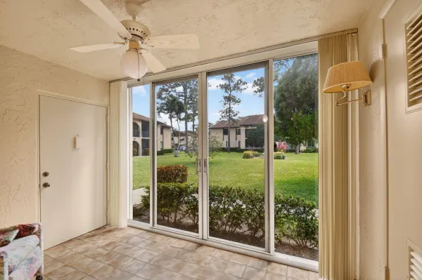 228 Pine Hov Circle C-1, Greenacres, FL 33463
