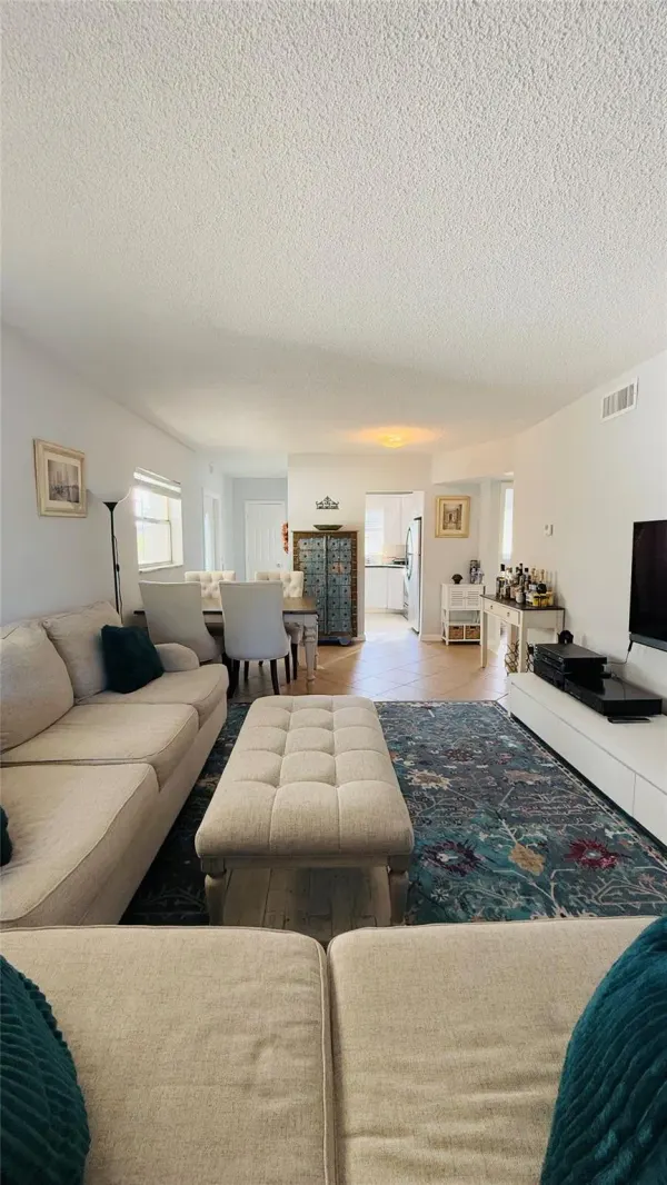 4200 Crystal Lake Drive 210, Pompano Beach, FL 33064