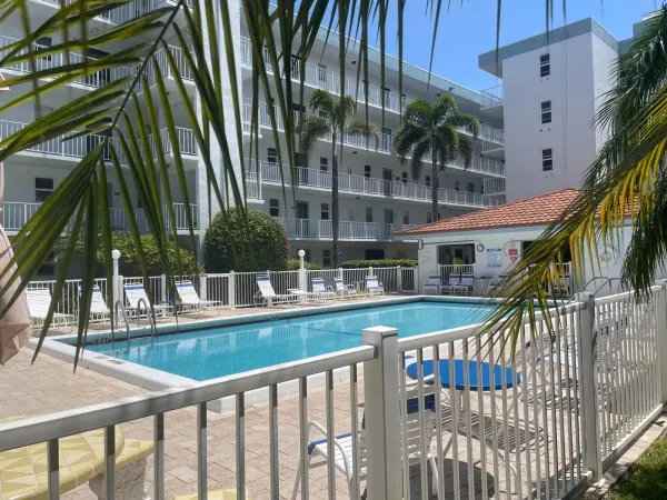 4629 Poinciana Street 317, Lauderdale-by-the-sea, FL 33308