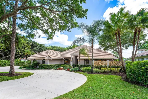 6 Tarrington Circle, Palm Beach Gardens, FL 33418