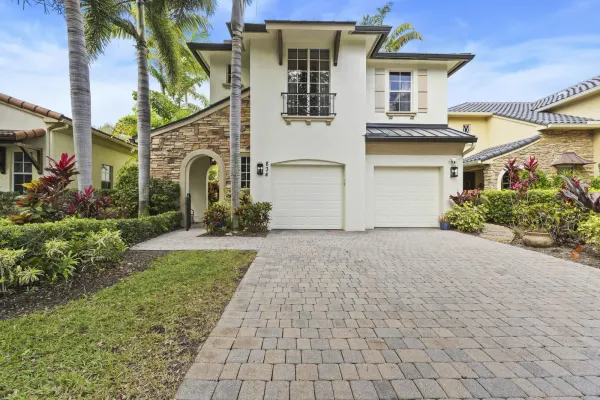 834 Madison Court, Palm Beach Gardens, FL 33410