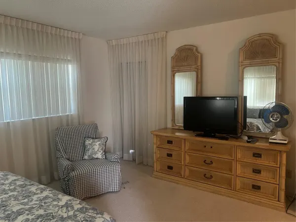 1425 Atlantic Shores Boulevard 601, Hallandale Beach, FL 33009