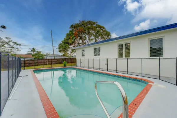 840 Bradley Street, West Palm Beach, FL 33405