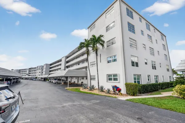 250 John F Kennedy Drive 302, Atlantis, FL 33462