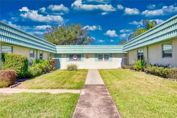 101 Cambridge Trail, Unit 196, Sun City Center, FL, 33573
