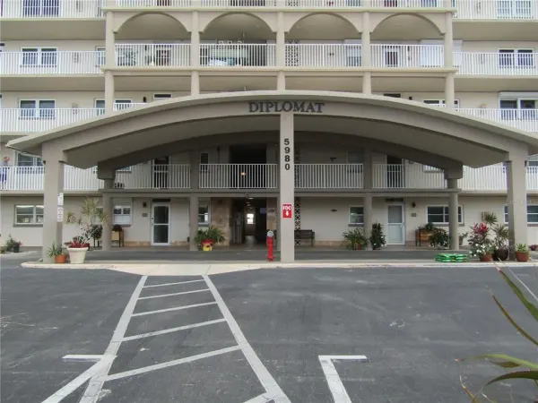 5980 Shore Boulevard S, Unit 901, Gulfport, FL, 33707