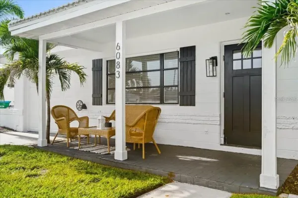 6083 50th Avenue N, Kenneth City, FL, 33709