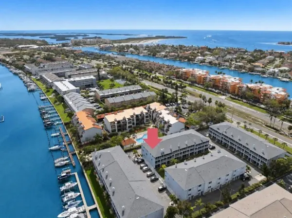 545 Pinellas Bayway S, Unit 207, Tierra Verde, FL, 33715