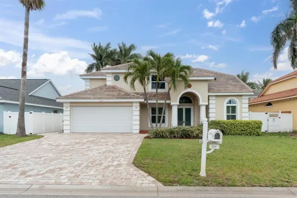 906 Landmark Circle S, Tierra Verde, FL, 33715
