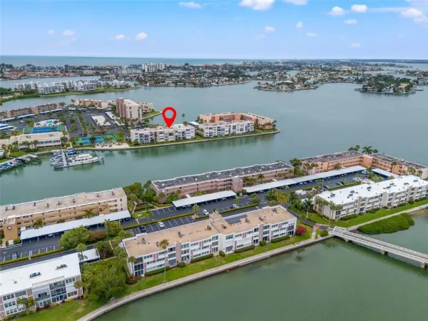 7625 Sun Island Drive S, Unit 207, South Pasadena, FL, 33707