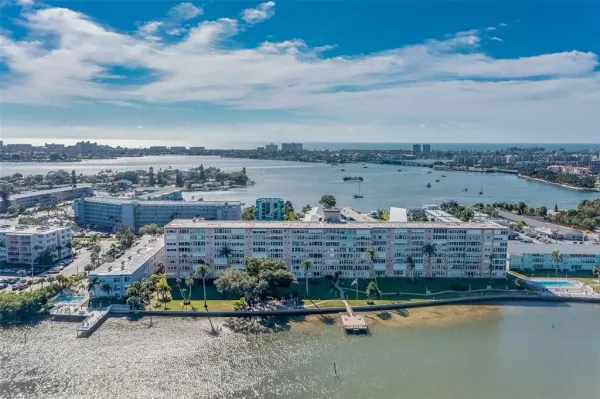 1847 Shore Drive S, Unit 117, South Pasadena, FL, 33707