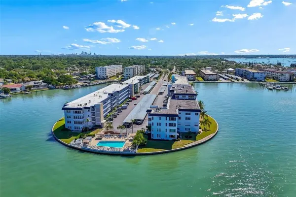 5960 30th Avenue S, Unit 114, Gulfport, FL, 33707
