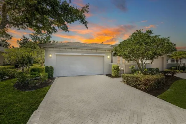 2410 Kensington Greens Drive, Unit 5, Sun City Center, FL, 33573