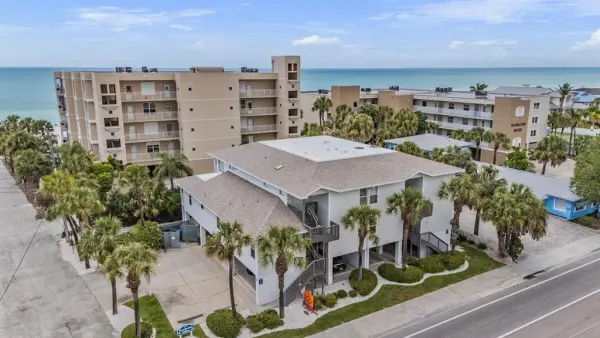 1500 Gulf Boulevard, Unit 204b, Indian Rocks Beach, FL, 33785