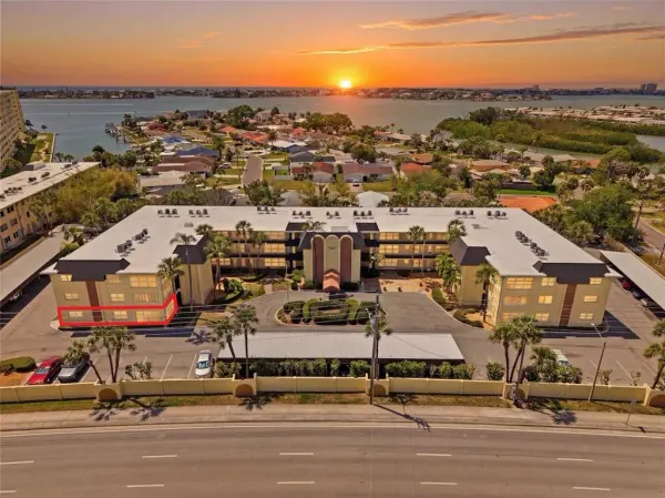 4780 Cove Circle, Unit 101, St Petersburg, FL, 33708