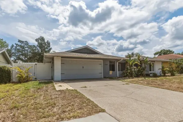 1387 S Disston Avenue, Tarpon Springs, FL, 34689