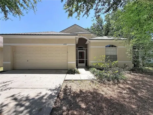 6932 Monarch Park Drive, Apollo Beach, FL, 33572