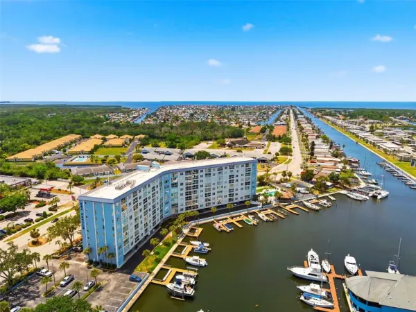 4939 Floramar Terrace, Unit 501, New Port Richey, FL, 34652
