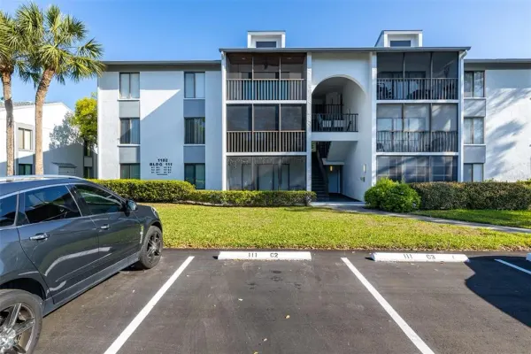 1182 Pine Ridge Circle W, Unit A2, Tarpon Springs, FL, 34688