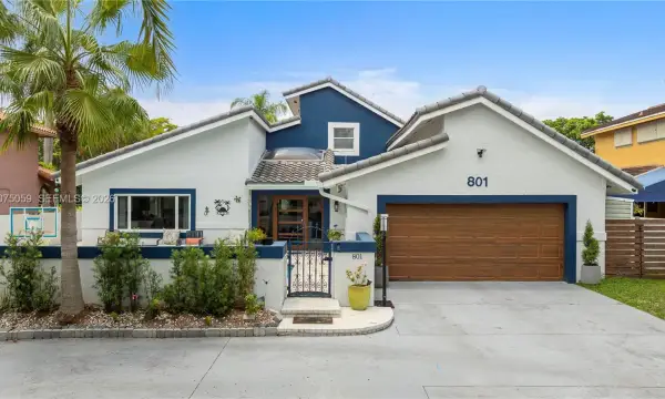 801 Mockingbird Lane, Plantation, FL 33324