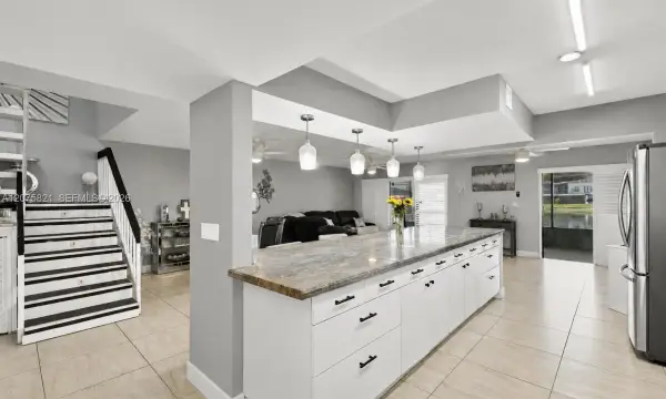 958 Mockingbird Lane 513, Plantation, FL 33324