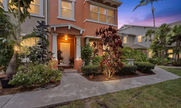 960 Millbrae Court 6, West Palm Beach, FL 33401